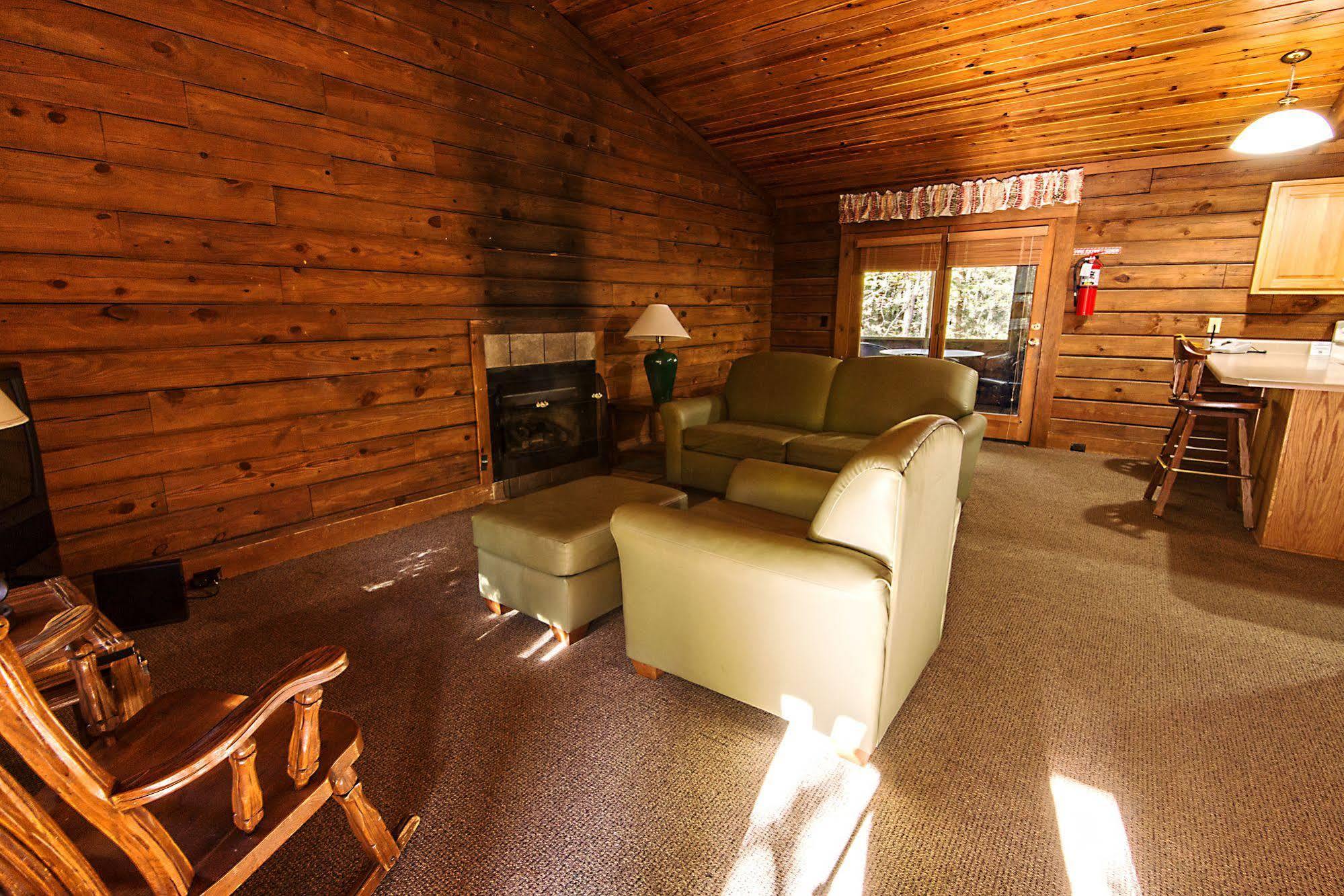 Lake Barkley State Resort Canton Exterior foto